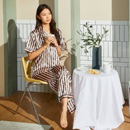 ชุดนอน Vana ลาย Classic Scandi ผ้าซาติน