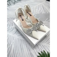 LUXURY MIN SHOES WITH ROCKED BOW WITH 9cm high heels on classy feet