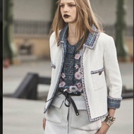 Chanel 20C 早春渡假系列 經典兩口袋白色 Tweed  翻領外套