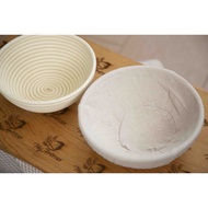 PLASTIC ROUND BANETTONE BASKET/PROOFING BASKET