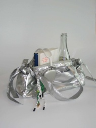 gimmeblessed.co — a cody bag (4 colors/ กระเป๋าสะพายไหล่ ดีเทลผูกโบว์ - กระเป๋าไม่รวมพวงกุญแจและตุ๊ก