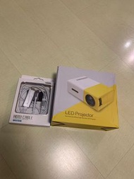 Mini LED Projector 迷你投影機+ HDMI cable