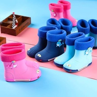 DOCUT รองเท้าบูทกันฝนเด็ก เด็กชายและเด็กหญิง รองเท้าบูทกันฝน รองเท้าน้ำลายการ์ตูนกันน้ำกันลื่น