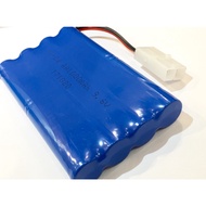 Ni-Cd 9.6V 1000mAh Tamiya 2 pin Connector battery and or without 9.6V charger
