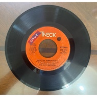 The Isley Brothers - Fight The Power Part 1 & 2 - Soul Music Vinyl Plaka 45 Rpm - Preloved