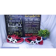 Heslin - Sort Kanda Red Boys' Shoes/Cwk Age 3/ 6 Years Boys' Shoes Boys' Shoes Boys' Shoes 3 Years O