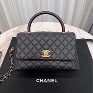 Chanel Coco handle28 黑金牛