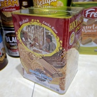 HOCK GUAN Assorted Biscuits Tin Square | Large can hock guan