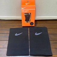 TERLARIS PELINDUNG LUTUT NIKE ISI SEPASANG - KNEE SUPPORT NIKE - DEKER LUTUT | COD