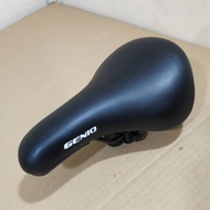 Soft genio BMX saddle