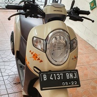 motor scoopy bekas