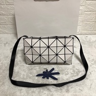 【Fast delivery】Issey Miyake-Simple rhombic messenger bag matte matte shoulder bag girl