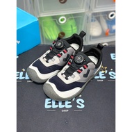 Littlebluelamb (Second Hand):Size 11 Recommended Feet 17-17.7 Cm.