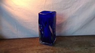 「手工深藍方型花紋」玻璃花瓶—古物舊貨、懷舊古道具、擺飾收藏、早期玻璃工藝