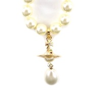 Vivienne Westwood單排珍珠吊墜項鍊，金色，品相極佳，附防塵袋。