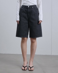 AIMER - Bermuda Denim Shorts กางเกงยีนส์ ขาสั้น