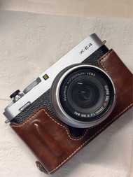 [極新淨+送兩枝鏡頭！] Fujifilm X-E4  XE4 XE 4  X-E 4 單反相機 + Fujifilm 鏡頭 + 保護殼 + 電池