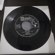 INTERNATIONAL ARTIST 45 RPM VINYL RECORD
