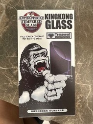 KingKong iPhone 15 Pro Max + iPhone 12 Pro Max螢幕保護貼