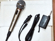 Microphone Wireless dan Kabel Bosstron BS-701