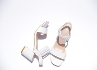 รองเท้าเเฟชั่นผู้หญิงเเบบคัชชูส้นปานกลาง No. 8007-13 NE&amp;NA Collection Shoes