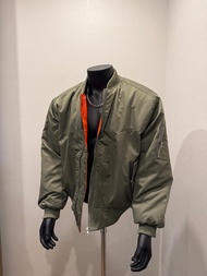 แจ็คเก็ตบิน MA1 ทรงสั้นกว้างสำหรับผู้ชาย