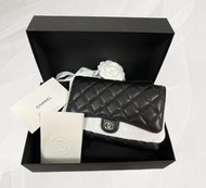 全新經典款Chanel 二合一鏈條小袋子 (袋+卡包）