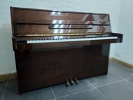 Yamaha  C108 直立式鋼琴