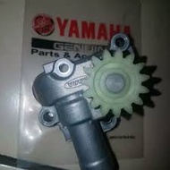 YAMAHA R25 / MT25 OIL PUMP + IDLE GEAR [combo set] (100% ORIGINAL BY YAMAHA)