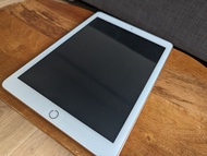 ipad 6th gen. Wifi 32gb