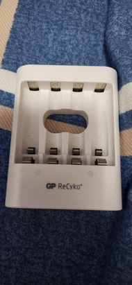 GP ReCyko 充電器
