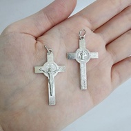 Benedict cross pendant benedict silver K/