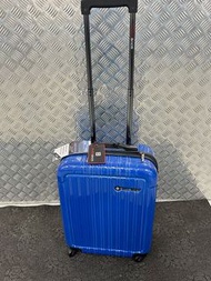 廉航優選：瑞士品牌 Sw41bags 19 吋可登機行李箱 Sw41bags 19 inch luggage 53 x 35 x 20cm