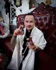 代訂 阿贊歐查金枝玉潤情降油-泰國聖物佛牌供奉