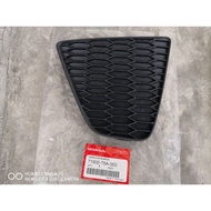 HONDA JAZZ T5A 2015 REAR BUMPER GRILLE GARNISH RIGHT (DRIVER SIDE) 71502-T5A-000