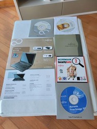 2009年出產 Fujitsu A1110 Lifebook 原裝跟機CD，包括recovery CD, anti virus  CD, software and driver CD,全部＄5