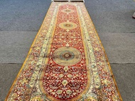 “Elegant 2.5x10 ft Persian Silk-on-Silk Carpet Runner – A Masterpiece from Iran”