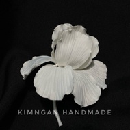Iris corsage - Many colors, inbox