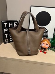 Hermes Picotin 22 Stamp Z 大象灰銀扣 100%Authentic, 98%New 🤩尖沙咀中港城門市