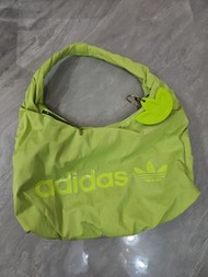 adidas 雲朵包 螢光綠 手袋