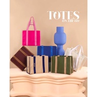 ARIANI TOTES ON THE GO BAG