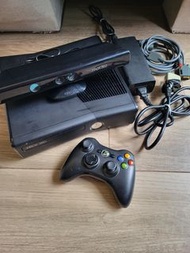 Xbox 360主機連Kinect感應器，手掣，7個遊戲