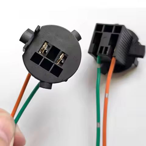 1 Pair Original H7 Halogen Lamp Adapter Holder For KIA K3 K4 K5 Ceed Sorento Sportage R Hyundai Sant