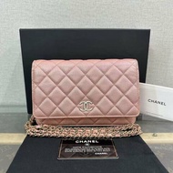 ✨CHANEL 幻彩粉貝母扣woc肩背斜背包 19*12*4  98新配件塵袋盒子保卡