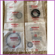 ◬ ♚ ◭ Honda Genuine Magneto Oil Seal Kit - TMX155