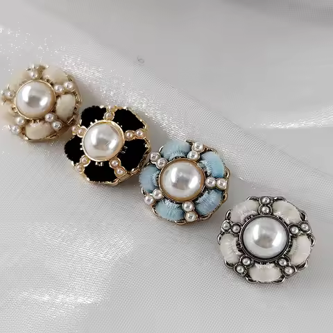 18/21/25MM Wrapped Handmade Imitation Pearl Shank Buttons Of Clothing Elegant Flower Designed Metal 