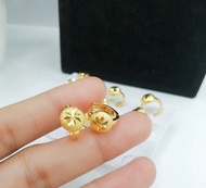 (399) 10k gold clip earrings Not faded