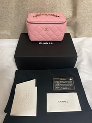 全新  Chanel 22C pink vanity case caviar 粉紅色長盒子