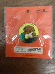 全新 Snoopy Fun Fun Garden Peppermint Patty pin 史努比繽紛世界 襟章, 直徑約4cm