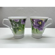 2 Flower White Cups Set